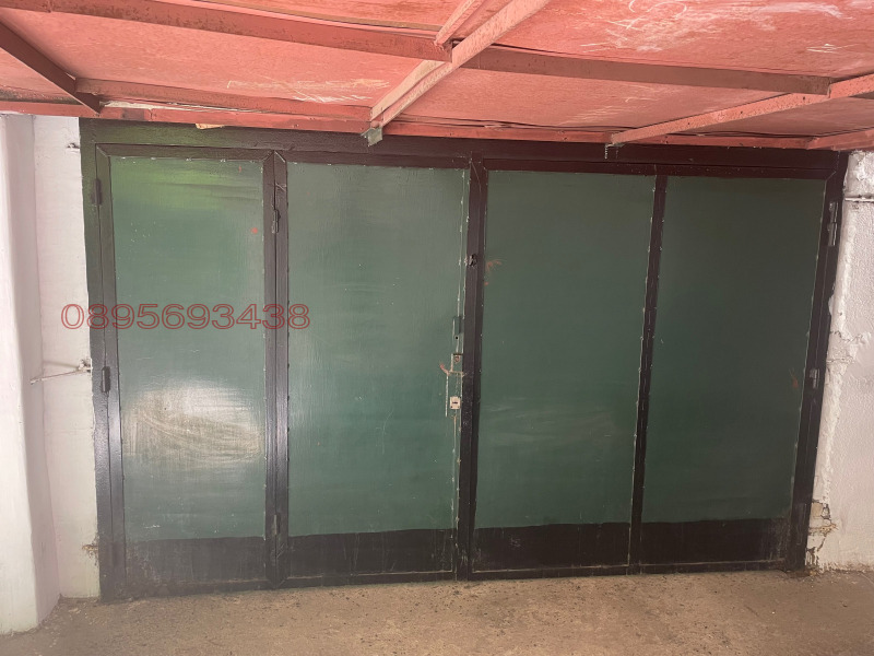 Дава под наем ГАРАЖ, ПАРКОМЯСТО, гр. София, Център, снимка 6 - Гаражи и паркоместа - 52975008