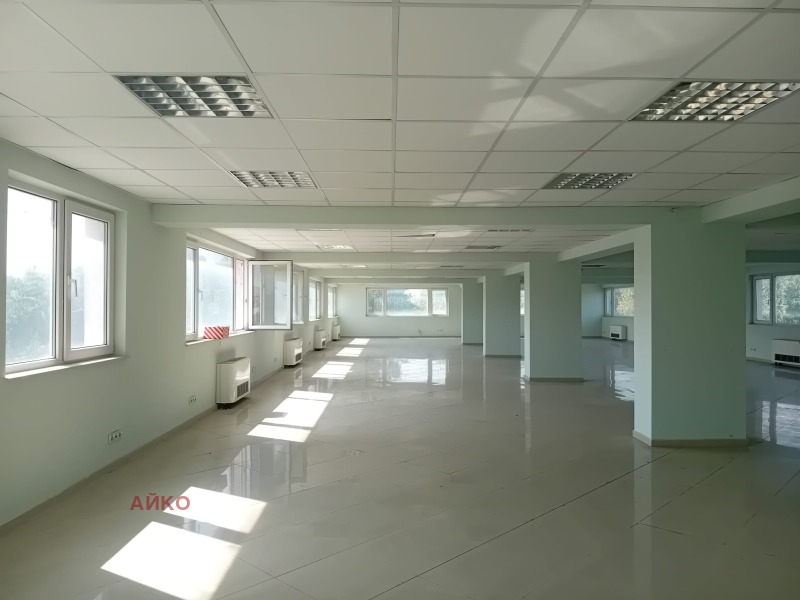 Te huur  Industrie gebouw Sofia , Vrazjdebna , 370 m² | 87155385