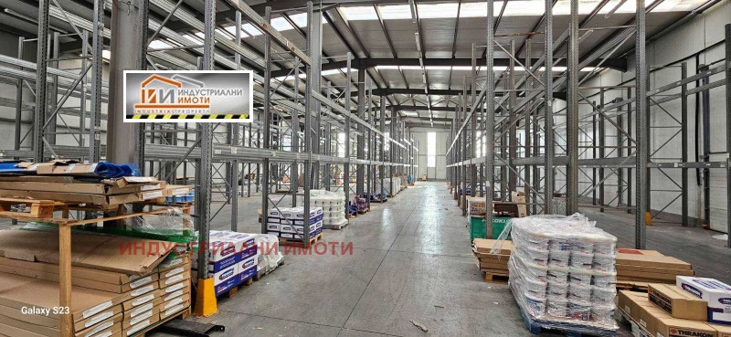 De inchiriat  Cladire industriala Plovdiv , Industrialna zona - Sever , 864 mp | 26534591 - imagine [2]