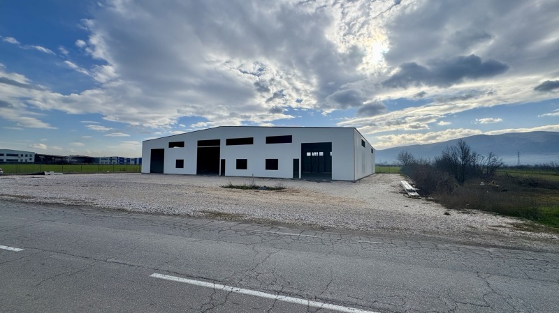 Дава под наем СКЛАД, с. Крумово, област Пловдив, снимка 2 - Складове - 53020407