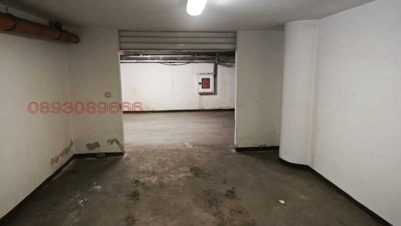 Дава под наем ГАРАЖ, ПАРКОМЯСТО, гр. София, Изток, снимка 9 - Гаражи и паркоместа - 52779948