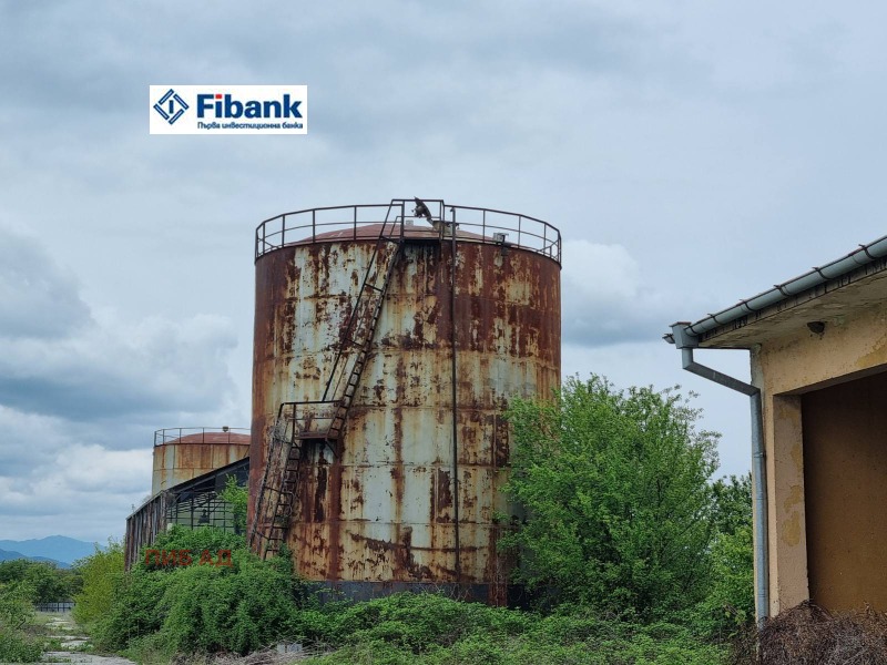 För uthyrning  Industribyggnad region Plovdiv , Banja , 248317 kvm | 93374207 - bild [2]