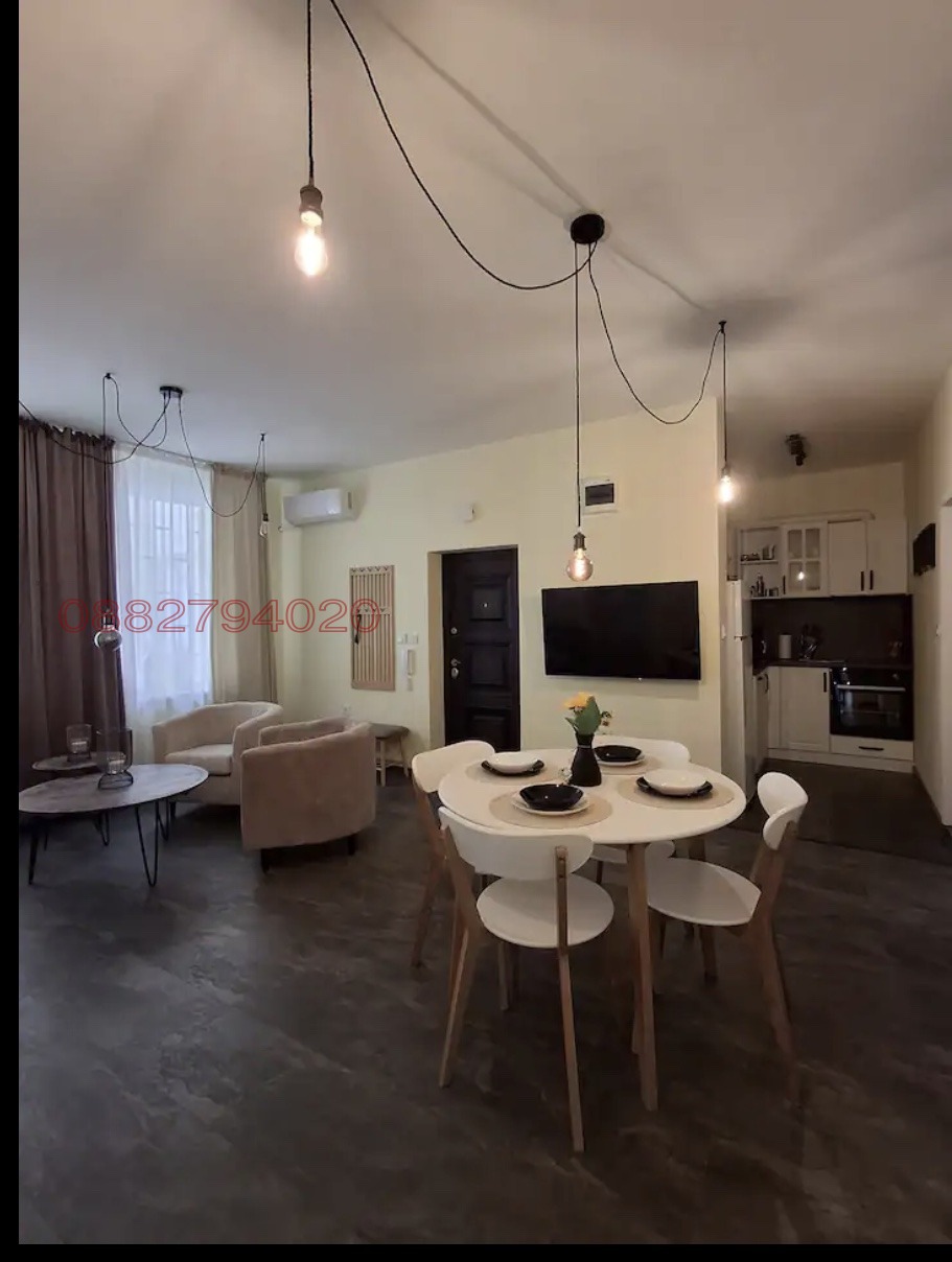 Дава под наем 3-СТАЕН, гр. София, Център, снимка 3 - Апартаменти - 53911199