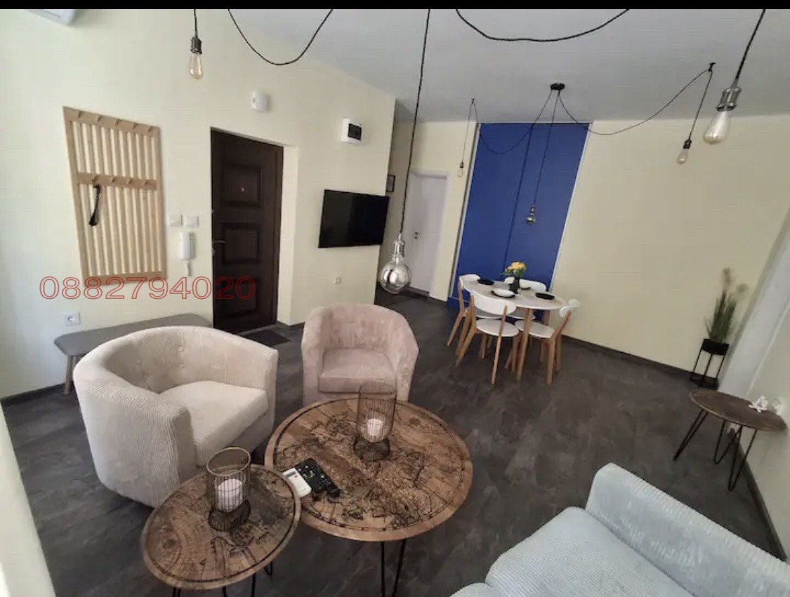 Дава под наем 3-СТАЕН, гр. София, Център, снимка 2 - Апартаменти - 54269661