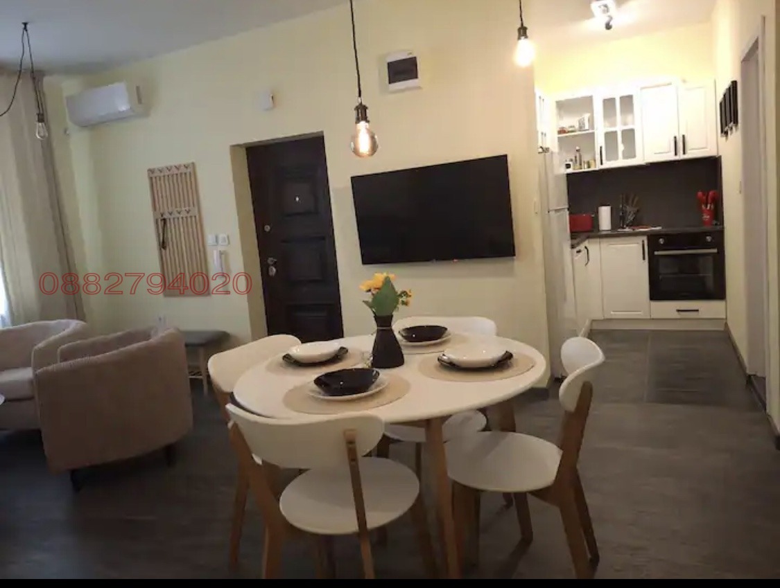 Дава под наем 3-СТАЕН, гр. София, Център, снимка 4 - Апартаменти - 53911199