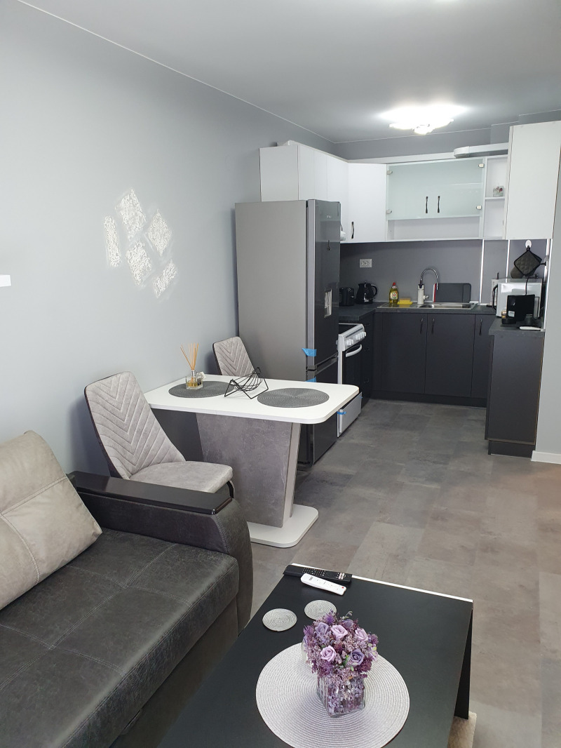 Do wynajęcia  1 sypialnia Stara Zagora , Centar , 60 mkw | 71650131 - obraz [4]