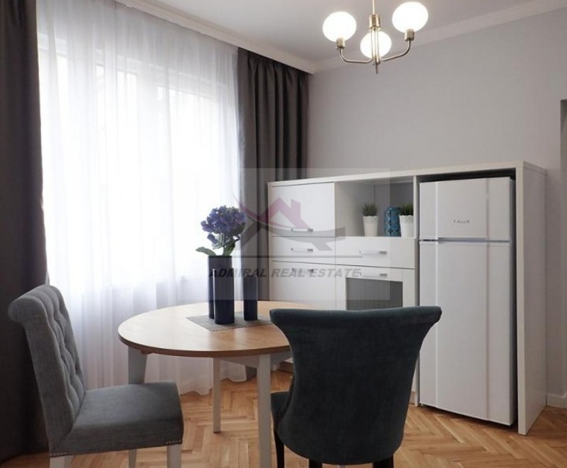 K pronájmu  1 ložnice Varna , Centar , 60 m2 | 74564250 - obraz [2]