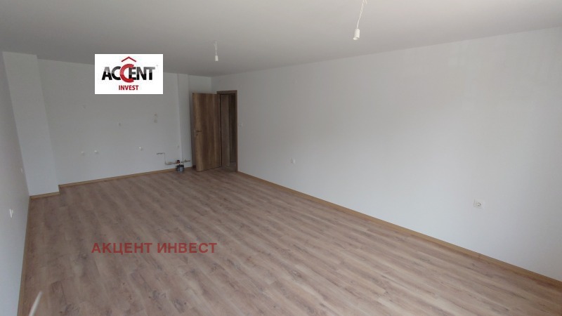 Дава под нем  Офис, град Варна, Победа •  473 EUR • ID 72781369 — holmes.bg - [1] 