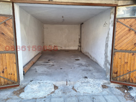 ГАРАЖ, ПАРКОМЯСТО, 18 m2