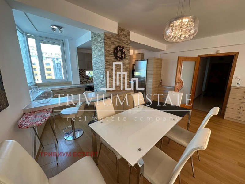 En renta  3 dormitorios Plovdiv , Mladezhki Jalm , 135 metros cuadrados | 85849859 - imagen [5]
