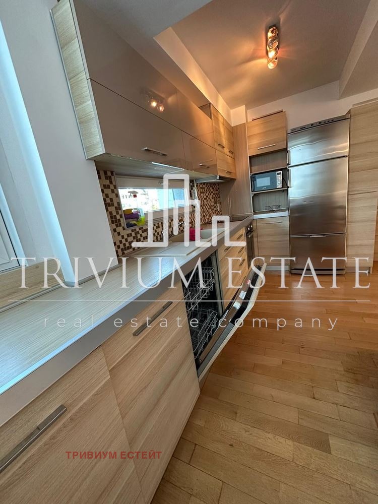 En renta  3 dormitorios Plovdiv , Mladezhki Jalm , 135 metros cuadrados | 85849859 - imagen [4]
