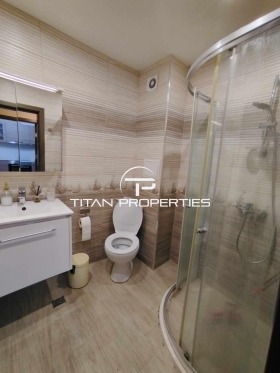 1 chambre Okrajna bolnitsa-Generali, Varna 8