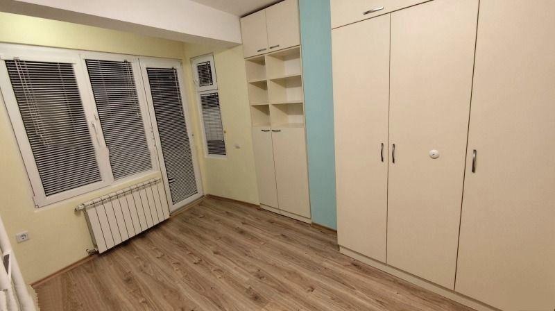 Дава под наем 3-СТАЕН, гр. София, Кръстова вада, снимка 5 - Апартаменти - 55485977