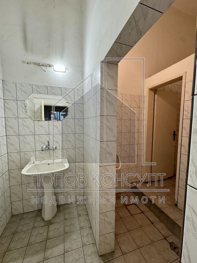 Дава под наем ОФИС, гр. Пловдив, Кючук Париж, снимка 3 - Офиси - 53674467