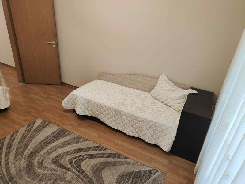 K pronájmu  2 ložnice Sofia , Zona B-18 , 84 m2 | 88354935 - obraz [7]