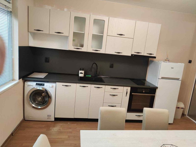 K pronájmu  2 ložnice Sofia , Zona B-18 , 84 m2 | 88354935