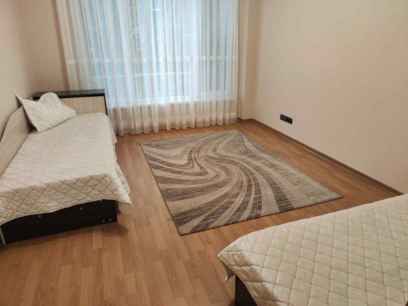 K pronájmu  2 ložnice Sofia , Zona B-18 , 84 m2 | 88354935 - obraz [9]