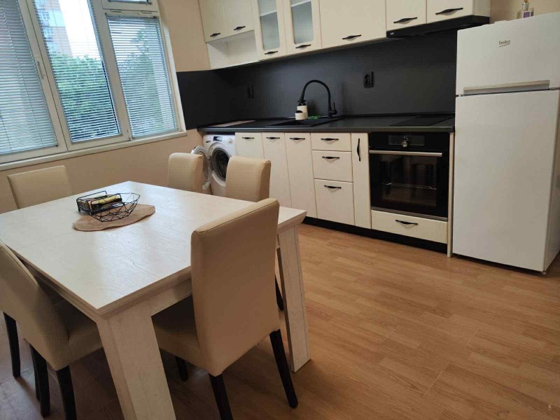 K pronájmu  2 ložnice Sofia , Zona B-18 , 84 m2 | 88354935 - obraz [2]