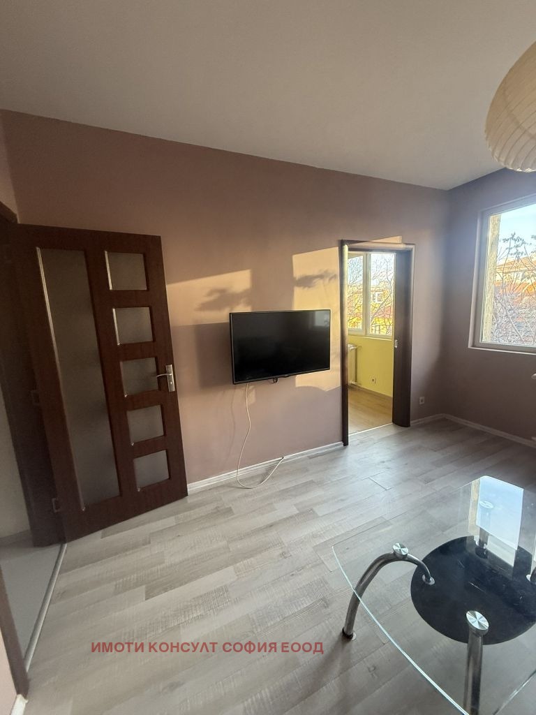 Дава под наем 3-СТАЕН, гр. София, Център, снимка 13 - Апартаменти - 53750198