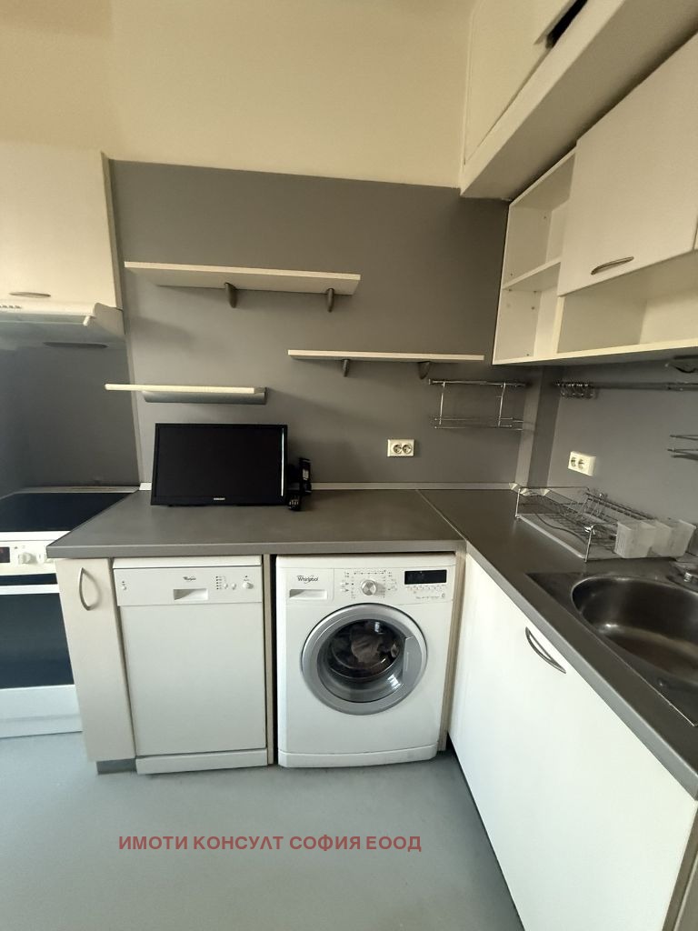 Дава под наем 3-СТАЕН, гр. София, Център, снимка 8 - Апартаменти - 53836050