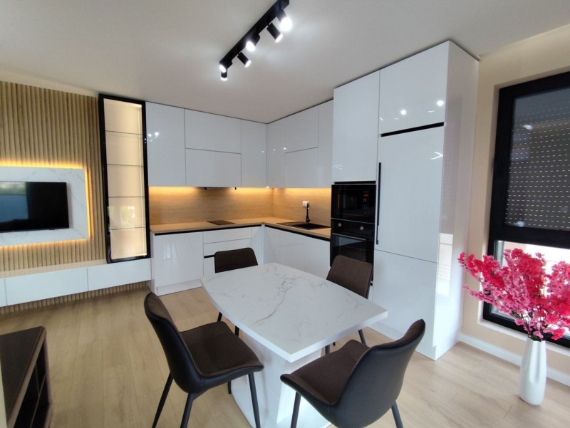 K pronájmu  1 ložnice Plovdiv , Trakija , 70 m2 | 71056681