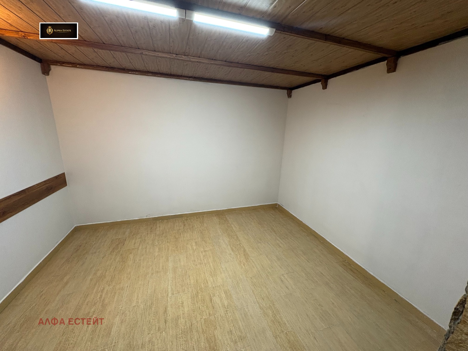 Дава под наем ОФИС, гр. Враца, Център