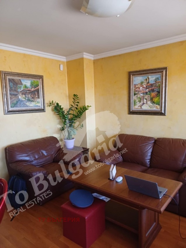 Zu vermieten  2 Schlafzimmer Weliko Tarnowo , Zentar , 90 qm | 42971425