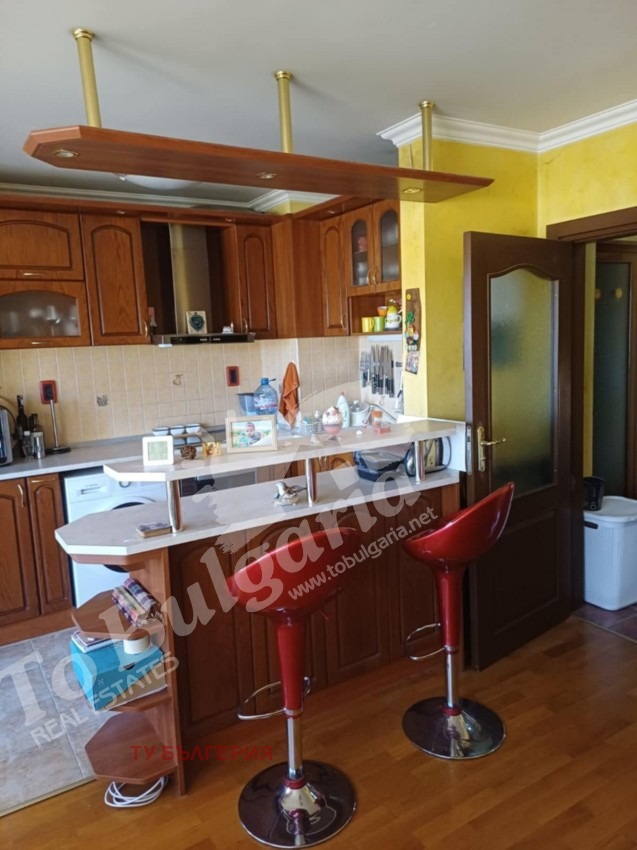 Zu vermieten  2 Schlafzimmer Weliko Tarnowo , Zentar , 90 qm | 42971425 - Bild [3]