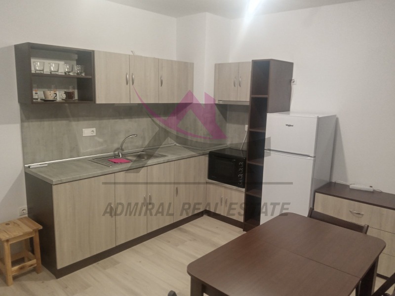 Дава под нем  2-стаен, град Варна, Левски 1 •  325 EUR • ID 53005458 — holmes.bg - [1] 