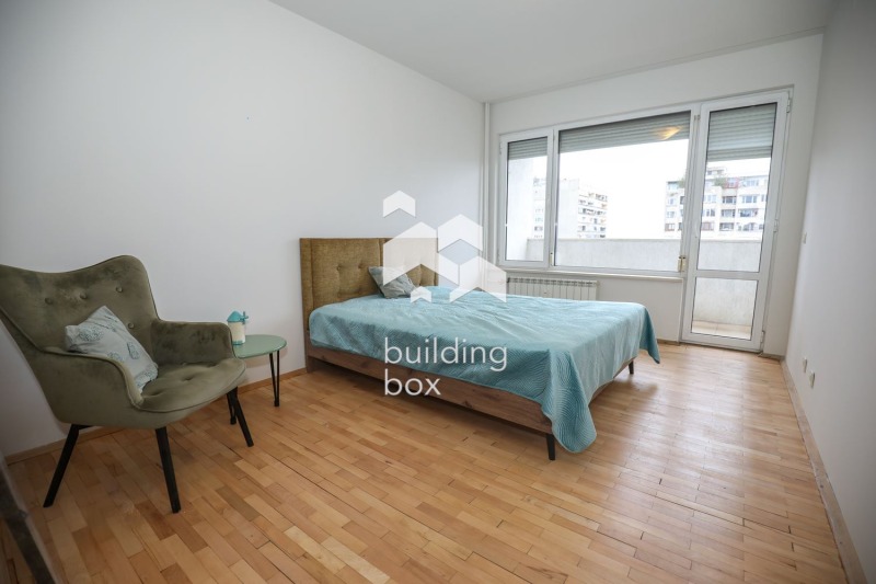 Издаје се  2 спаваће собе Софија , Изгрев , 110 м2 | 65431477 - слика [7]