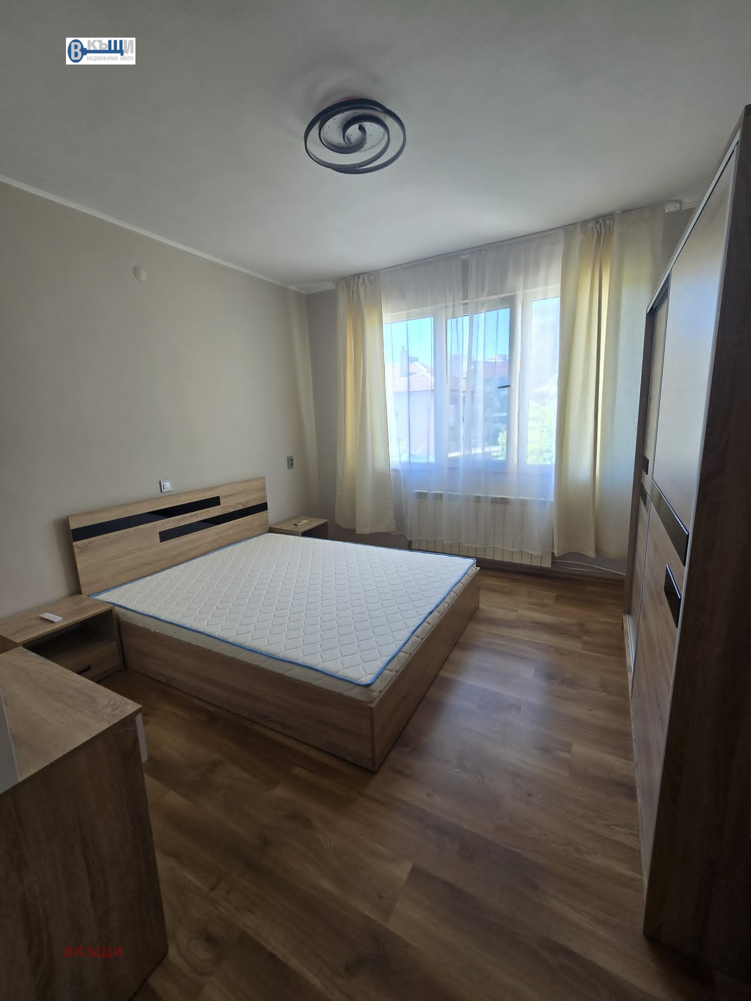Дава под наем 3-СТАЕН, гр. Велико Търново, Център, снимка 4 - Апартаменти - 54912314