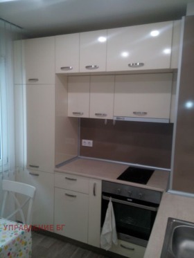 De inchiriat Studio