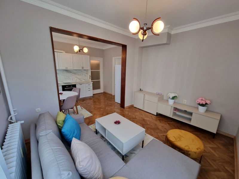 Дава под наем 3-СТАЕН, гр. София, Център, снимка 2 - Апартаменти - 52044683