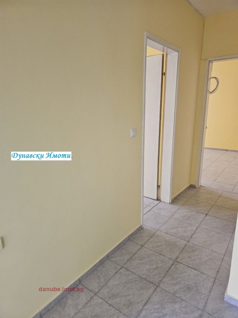 Дава под наем 4-СТАЕН, гр. Русе, Хъшове, снимка 11 - Апартаменти - 53254155