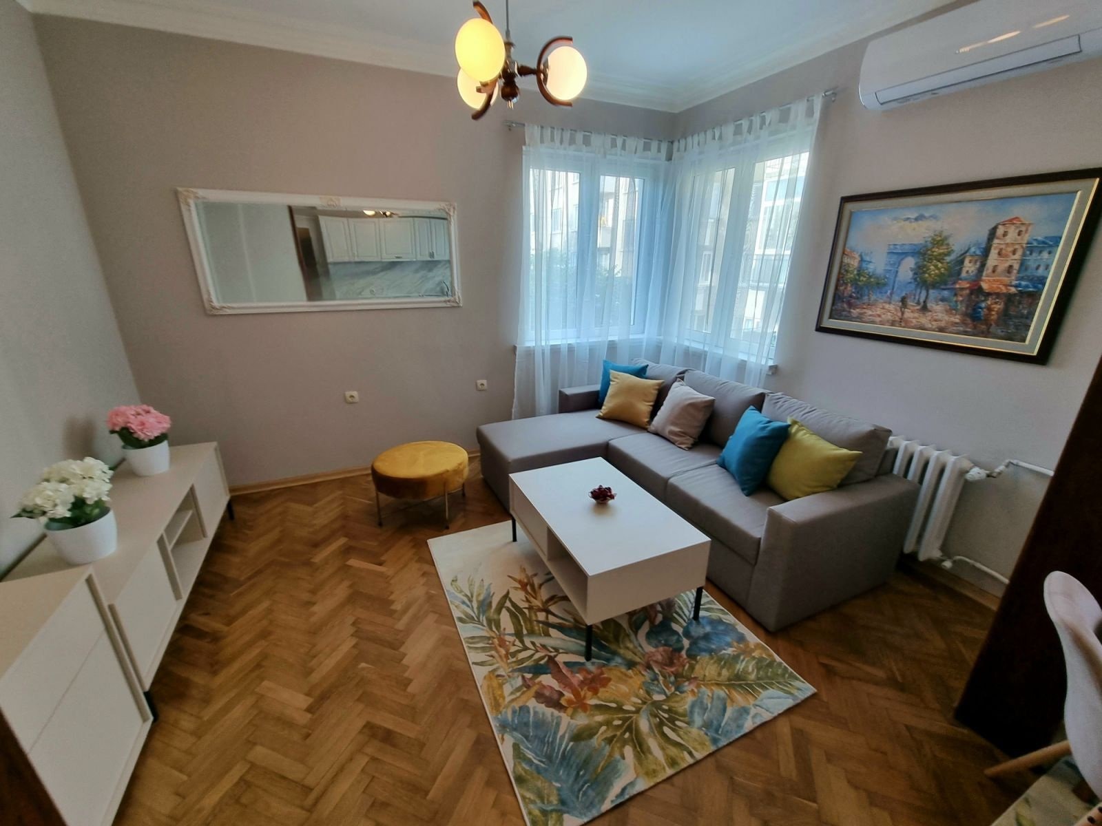 Дава под наем 3-СТАЕН, гр. София, Център, снимка 2 - Апартаменти - 52044683