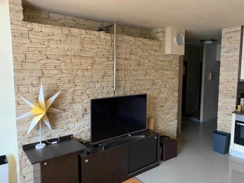 Zu vermieten  1 Schlafzimmer Sofia , Simeonowo , 65 qm | 80939021 - Bild [2]