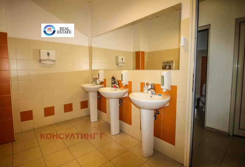 Te huur  Kantoor Sofia , Tsentar , 2500 m² | 27084891 - afbeelding [11]