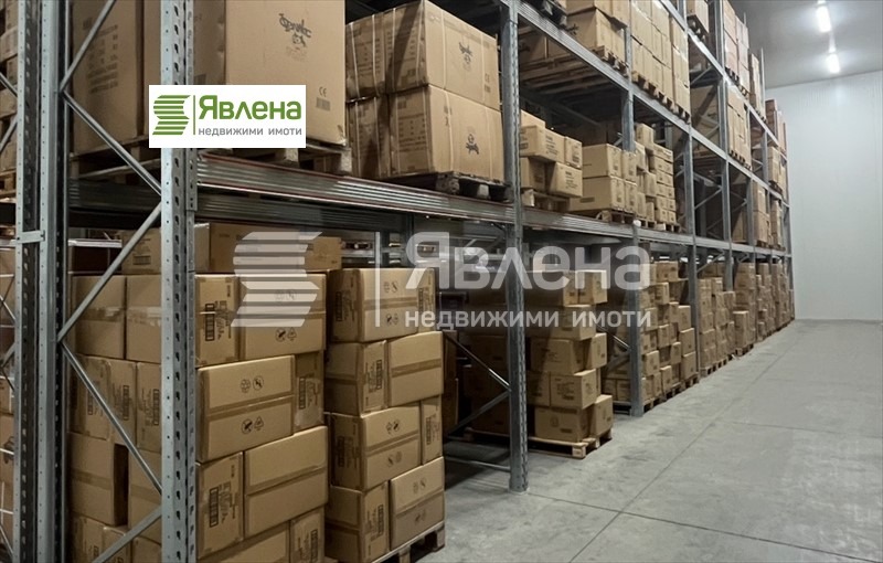 En renta  Almacenamiento Sofia , Druzhba 2 , 400 metros cuadrados | 48705749
