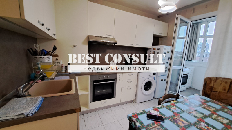 De inchiriat  1 dormitor Ruse , Țentâr , 65 mp | 58527767