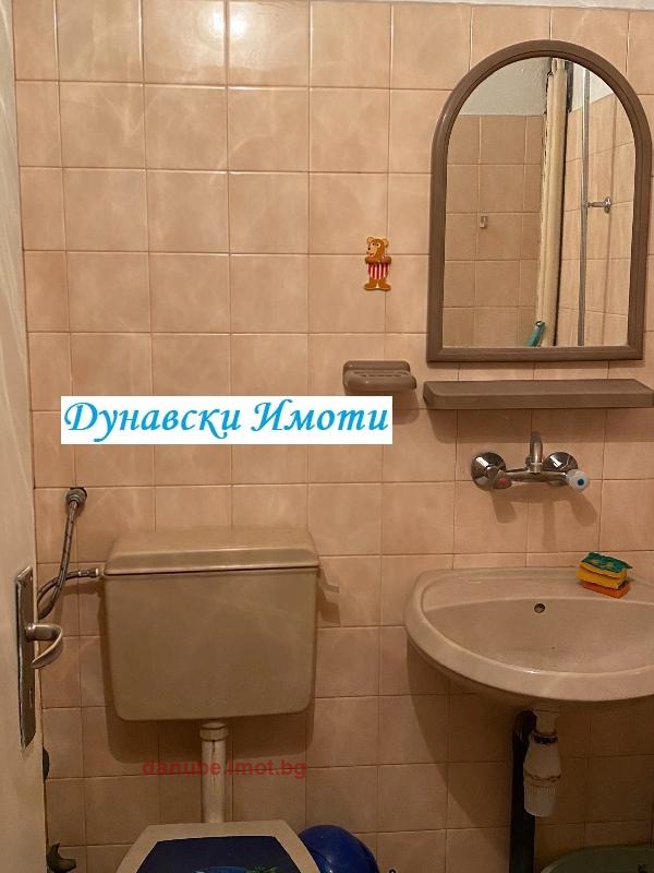 K pronájmu  2 ložnice Ruse , Jalta , 95 m2 | 69915007 - obraz [13]