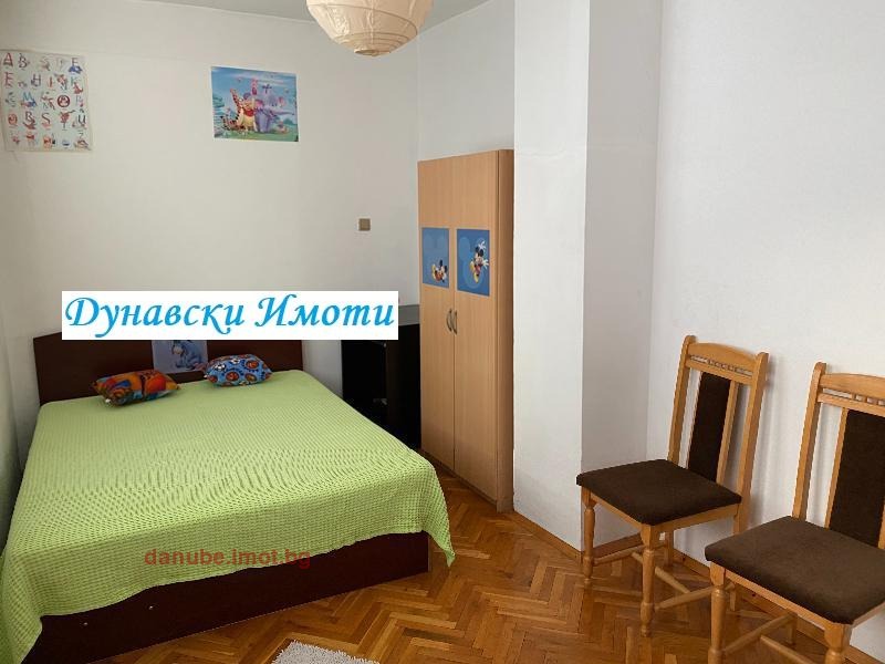 K pronájmu  2 ložnice Ruse , Jalta , 95 m2 | 69915007 - obraz [10]