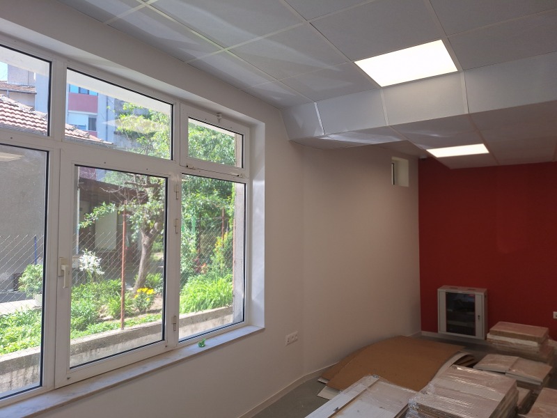 De inchiriat  Magazin Velico Târnovo , Țentâr , 111 mp | 91439126 - imagine [3]