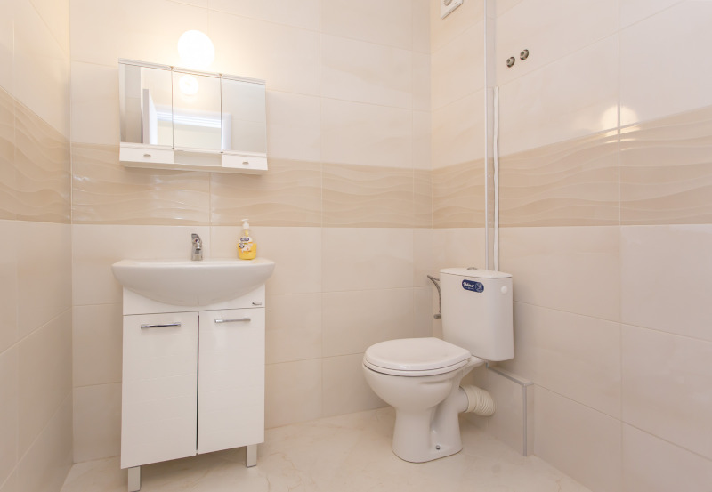 Дава под наем 2-СТАЕН, гр. София, Редута, снимка 10 - Апартаменти - 53280667