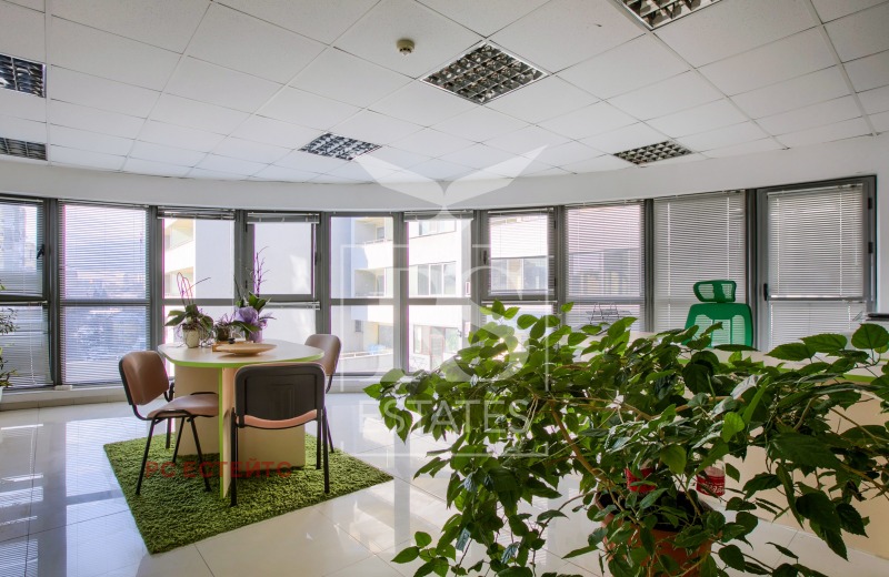Para alugar  Escritório Sofia , Mladost 3 , 321 m² | 87275229 - imagem [9]