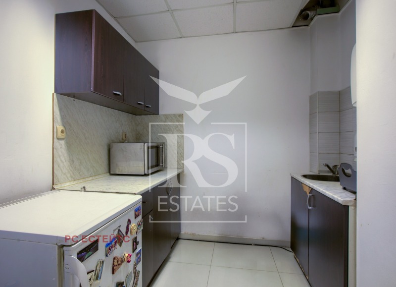 Para alugar  Escritório Sofia , Mladost 3 , 321 m² | 87275229 - imagem [16]