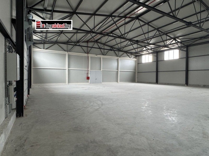 Дава под наем СКЛАД, гр. Варна, с. Тополи, снимка 2 - Складове - 53228220