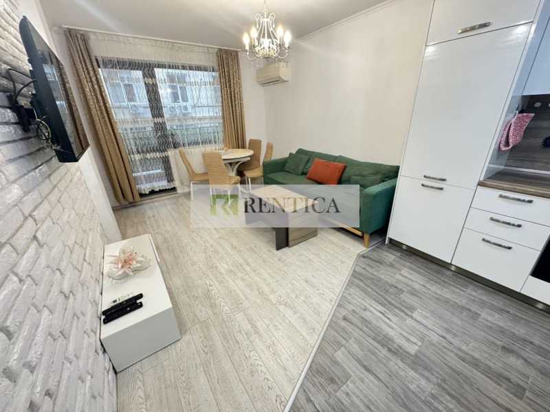 Дава под наем 2-СТАЕН, гр. Варна, Център, снимка 2 - Апартаменти - 52605429