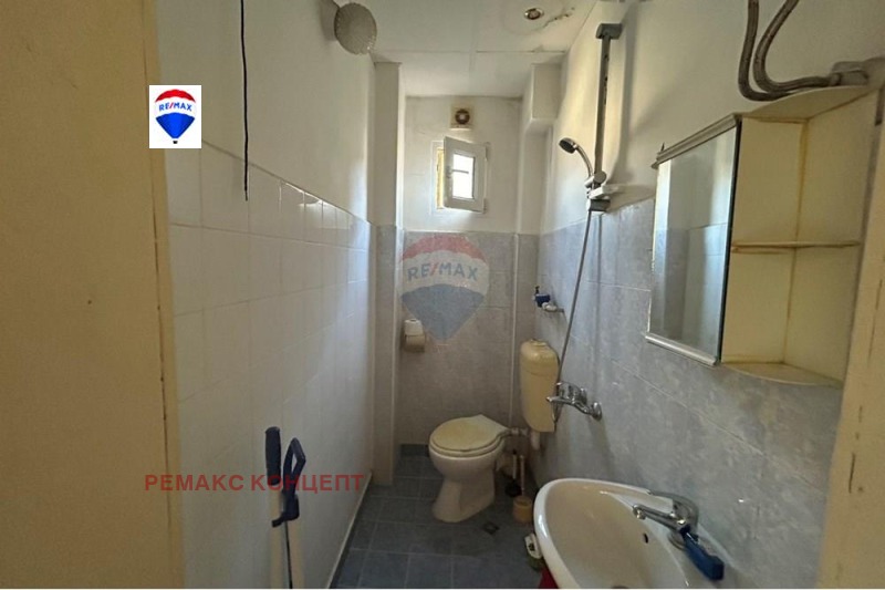 Дава под наем 2-СТАЕН, гр. Шумен, Център, снимка 5 - Апартаменти - 52640094