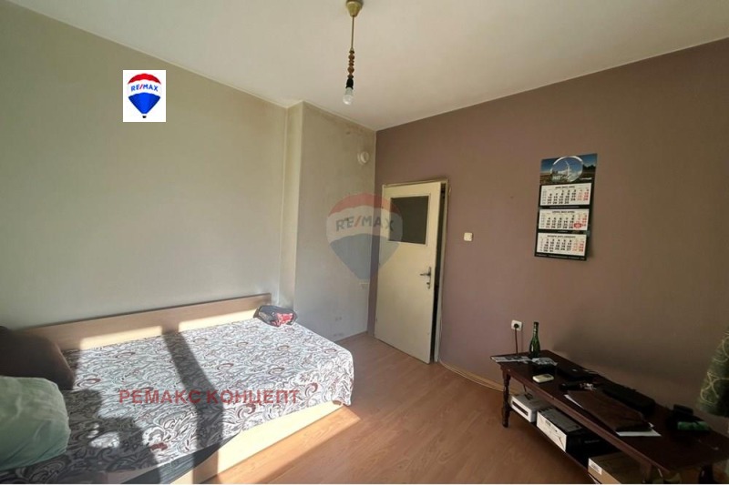 Дава под наем 2-СТАЕН, гр. Шумен, Център, снимка 2 - Апартаменти - 52640094