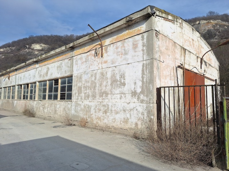 K pronájmu  Průmyslová budova oblast Varna , Provadija , 700 m2 | 45068300